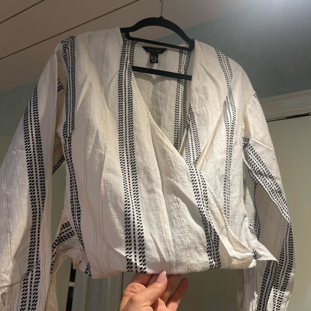 New Look Monochrome Patterned Blouse